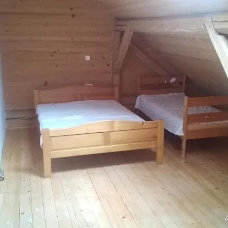 Holiday Polsak Apartman *